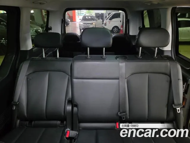 Hyundai Staria 2022 thumb 6