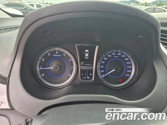 Hyundai Grandeur 2014 thumb 7