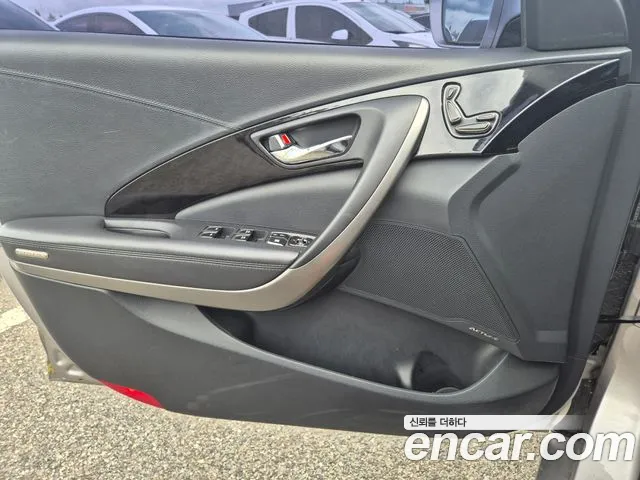 Hyundai Grandeur 2014 thumb 8