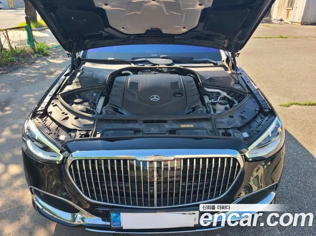 Mercedes-Benz S-Class 2021 thumb 6