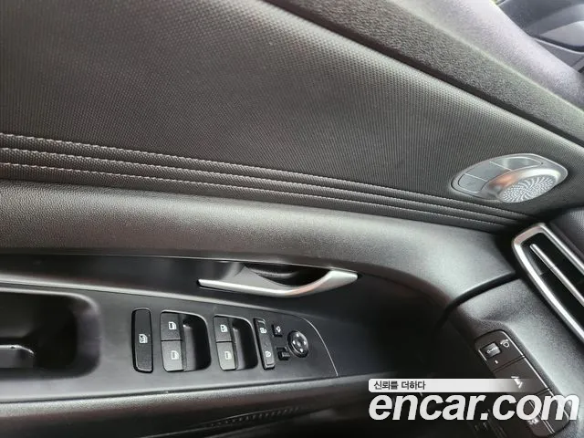 Hyundai Elantra 2022 thumb 9