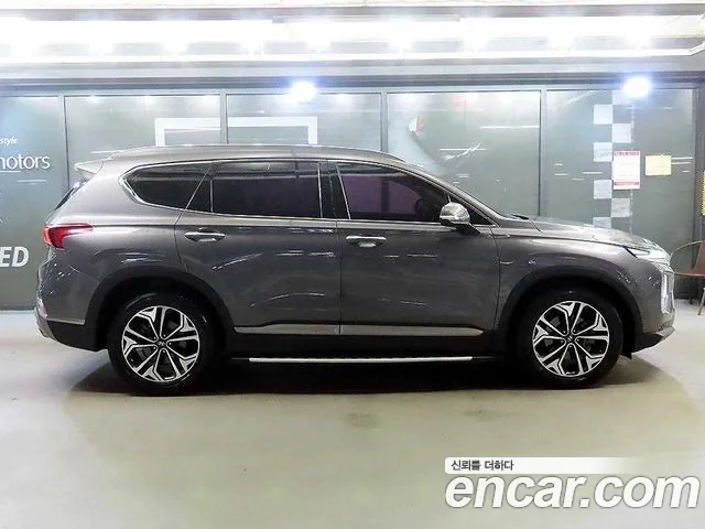 Hyundai Santa Fe 2018 thumb 12
