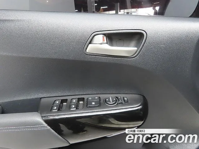 Kia morning 2023 thumb 5