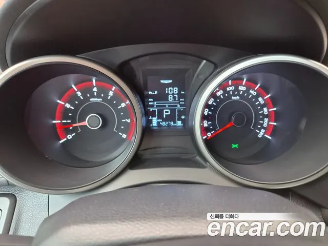 KGM Tivoli 2015 thumb 7