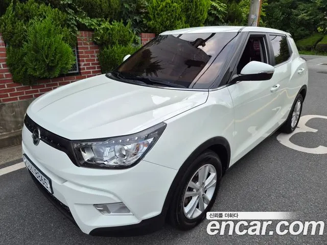 KGM Tivoli 2015 thumb 11