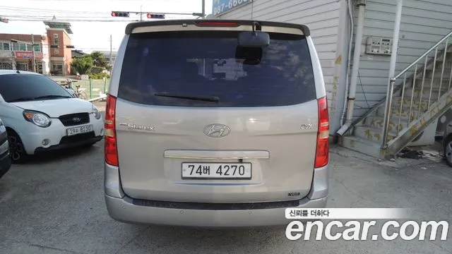 Hyundai Staria 2012 thumb 9