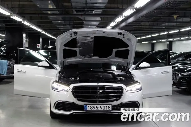 Mercedes-Benz S-Class 2025 thumb 3