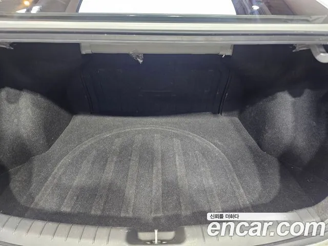 Hyundai Avante 2016 thumb 9