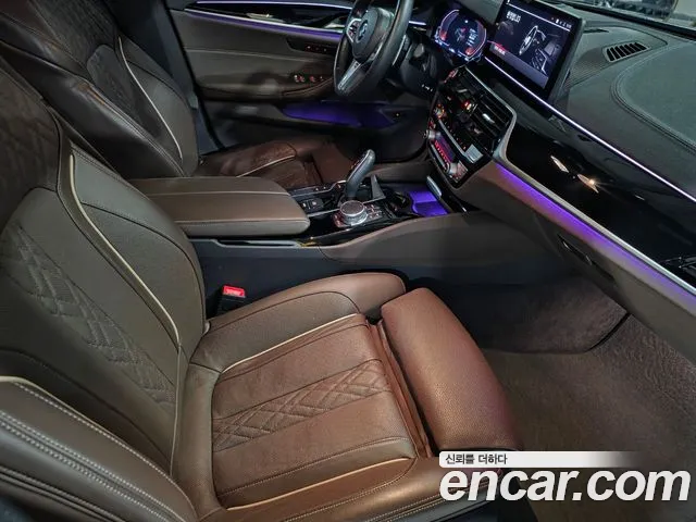 BMW 5 серии 2021 thumb 9