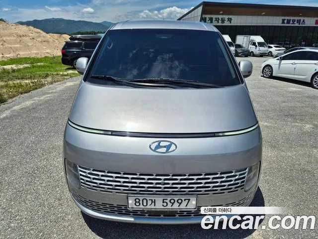 Hyundai Staria 2021 thumb 10