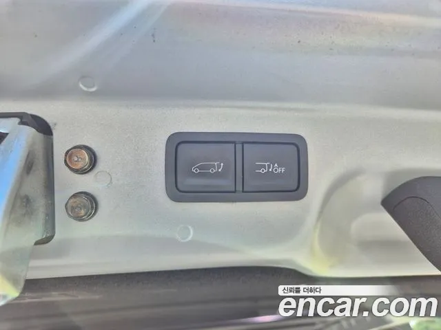 Hyundai Staria 2021 thumb 4