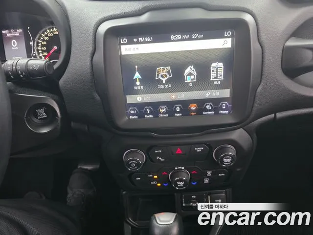 Jeep Renegade 2018 thumb 8