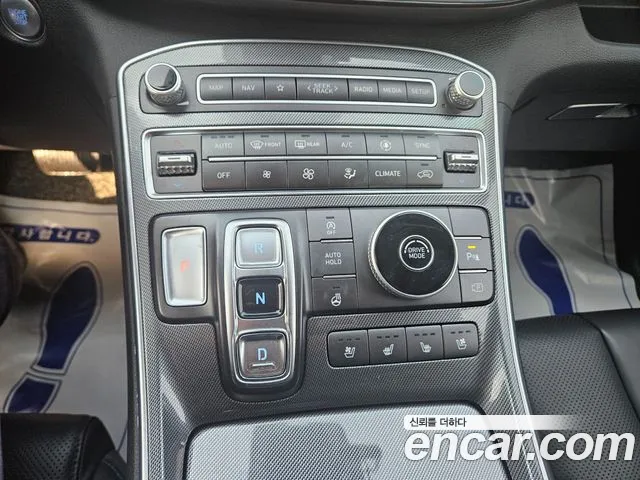 Hyundai Santa Fe 2021 thumb 3
