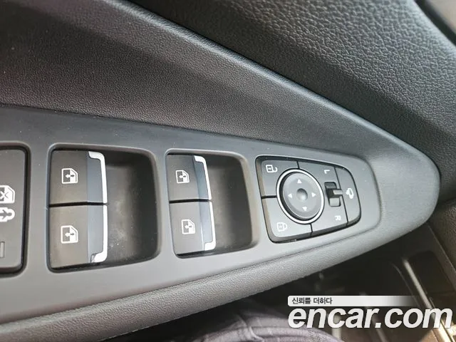 Hyundai Santa Fe 2021 thumb 6