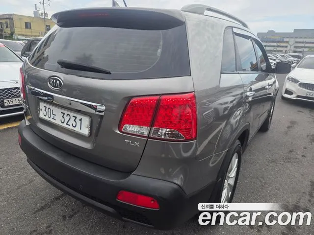 Kia Sorento 2010 thumb 6
