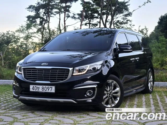 Kia Carnival 2014 thumb 7