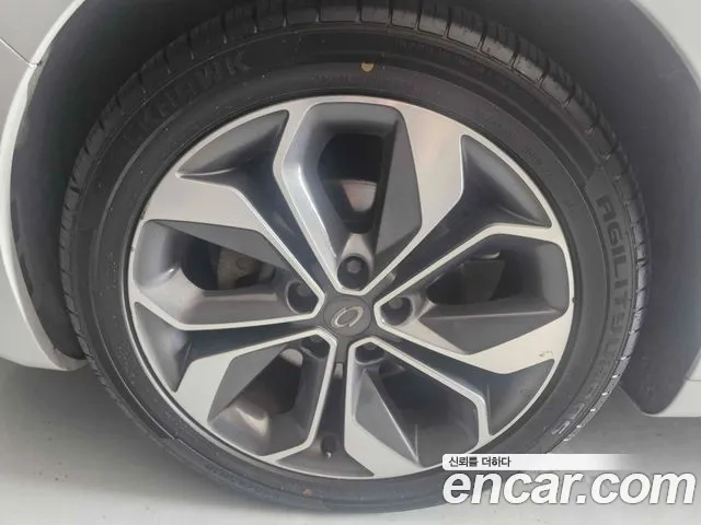 Renault SM6 2019 thumb 3