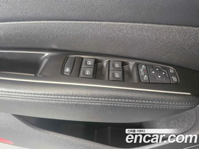 Renault SM6 2019 thumb 4