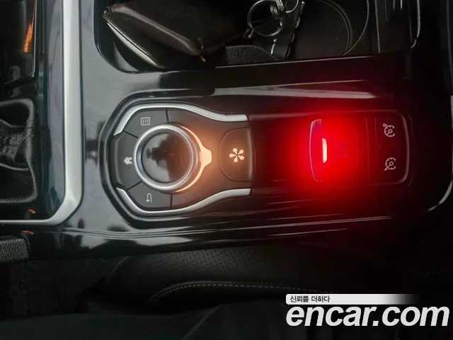 Renault SM6 2019 thumb 7