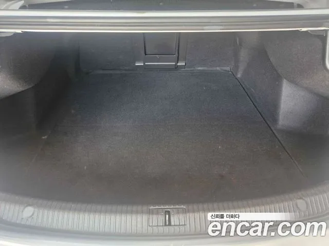 Renault SM6 2019 thumb 5