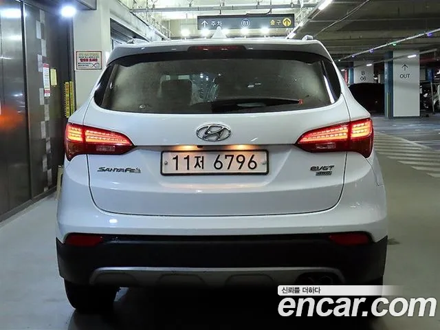 Hyundai Санта Фе 2015 thumb 7