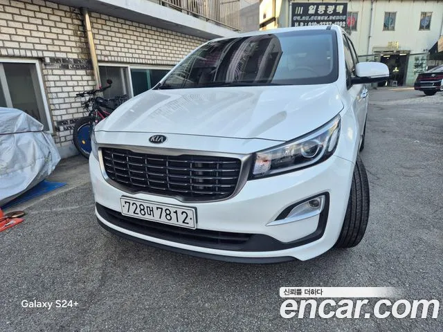 Kia Carnival 2020 thumb 3