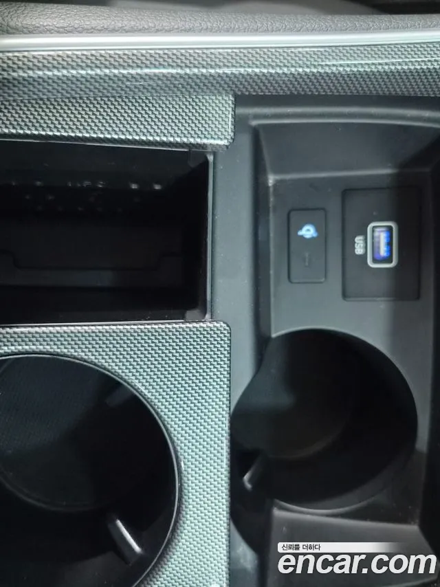 Hyundai Santa Fe 2022 thumb 11