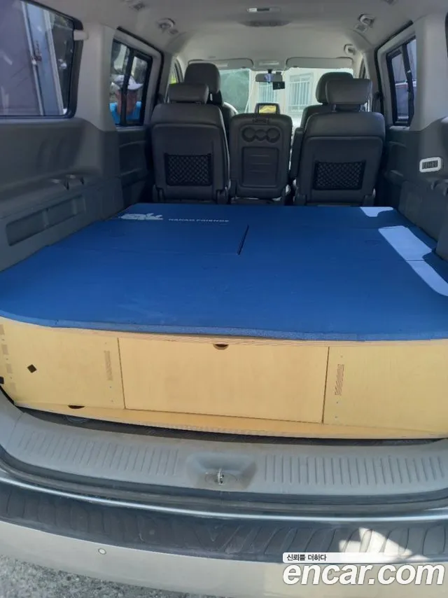 Hyundai Staria 2012 thumb 8