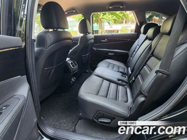 Kia Sorento 2018 thumb 6