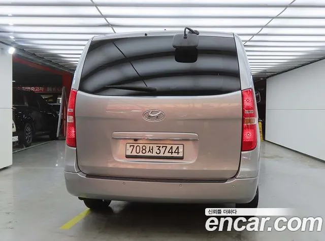 Hyundai Staria 2018 thumb 8