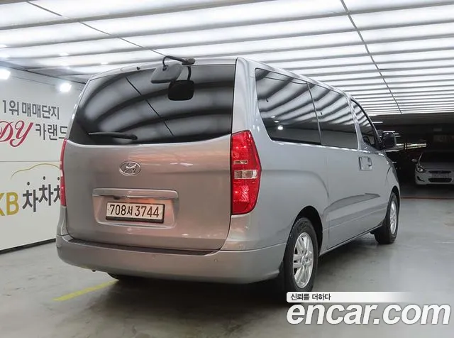 Hyundai Staria 2018 thumb 12