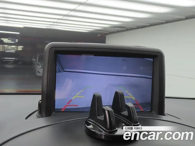 Hyundai Staria 2018 thumb 9