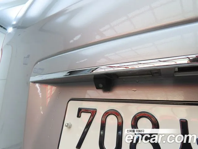 Hyundai Staria 2018 thumb 10