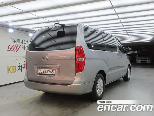 Hyundai Staria 2018 thumb 11