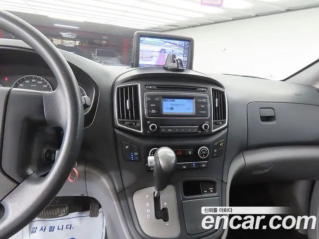 Hyundai Staria 2018 thumb 9