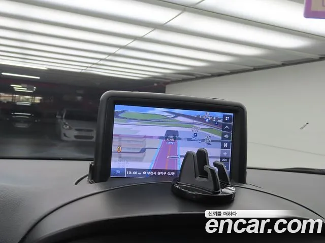 Hyundai Staria 2018 thumb 5