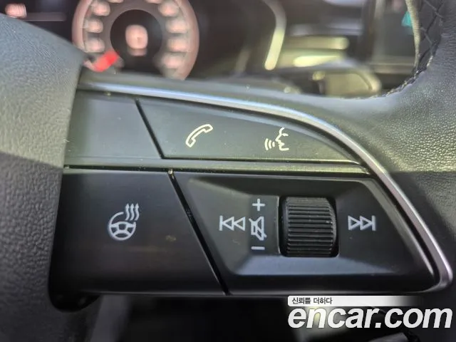 Audi A5 2021 thumb 2