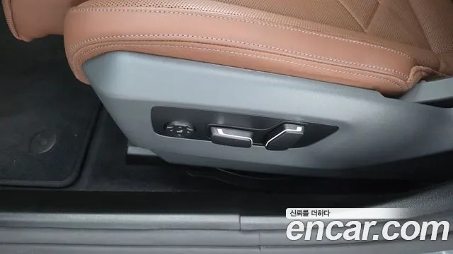 BMW 5 серии 2025 thumb 2