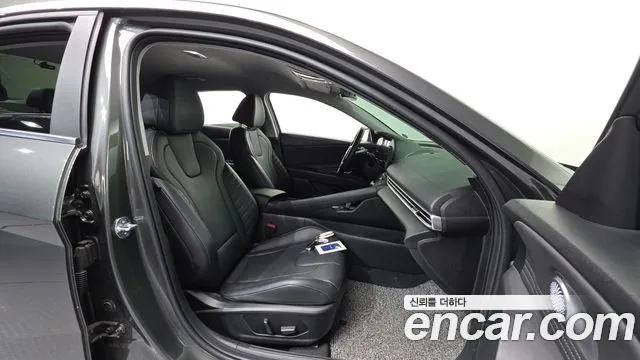 Hyundai Elantra 2022 thumb 8