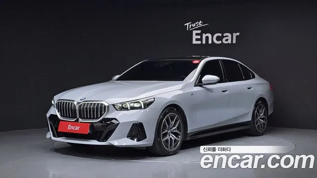 BMW 5 серии 2024 thumb 11