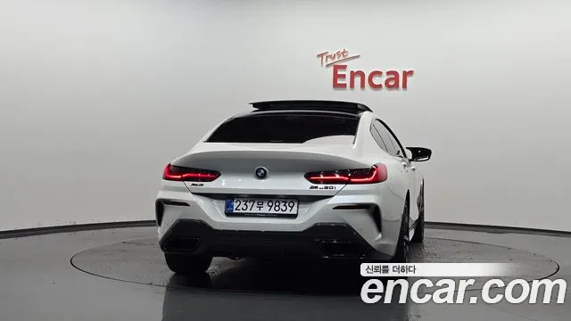 BMW 8 серии 2025 thumb 11