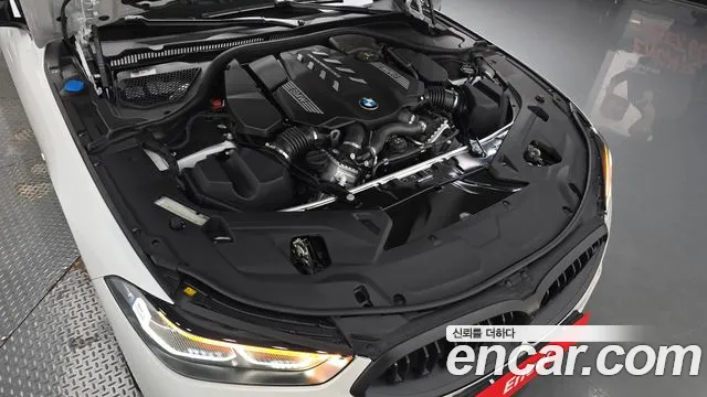 BMW 8 серии 2025 thumb 4