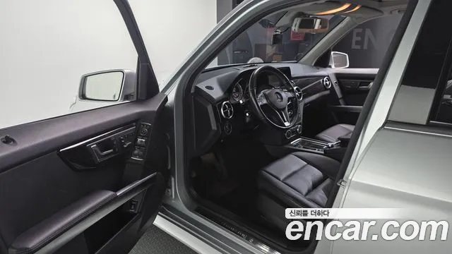 Mercedes-Benz GLC-Класс 2015 thumb 10