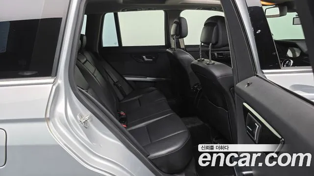 Mercedes-Benz GLC-Класс 2015 thumb 11