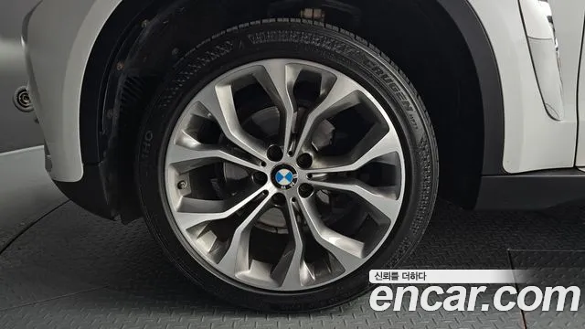 BMW X6 2018 thumb 9