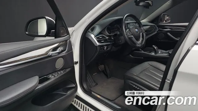 BMW X6 2018 thumb 12