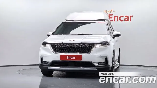 Kia Carnival 2021 thumb 2