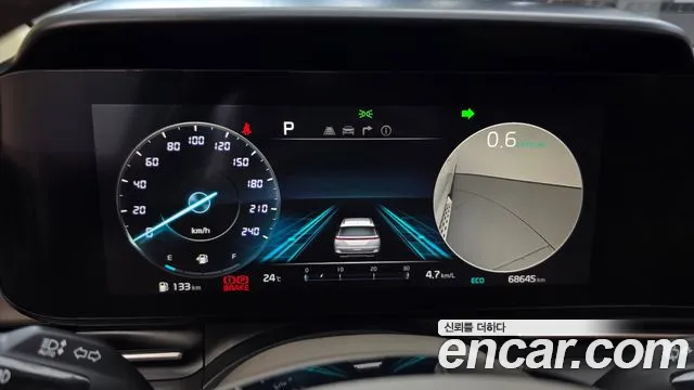 Kia Carnival 2021 thumb 7