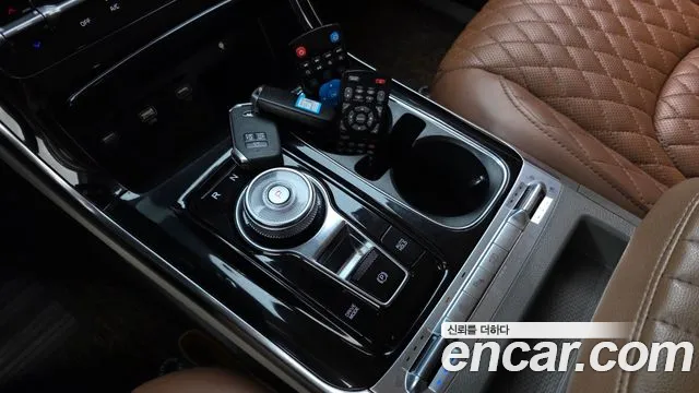 Kia Carnival 2021 thumb 8