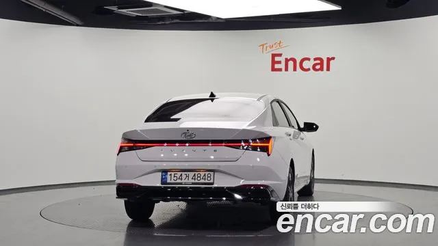 Hyundai Elantra 2023 thumb 10